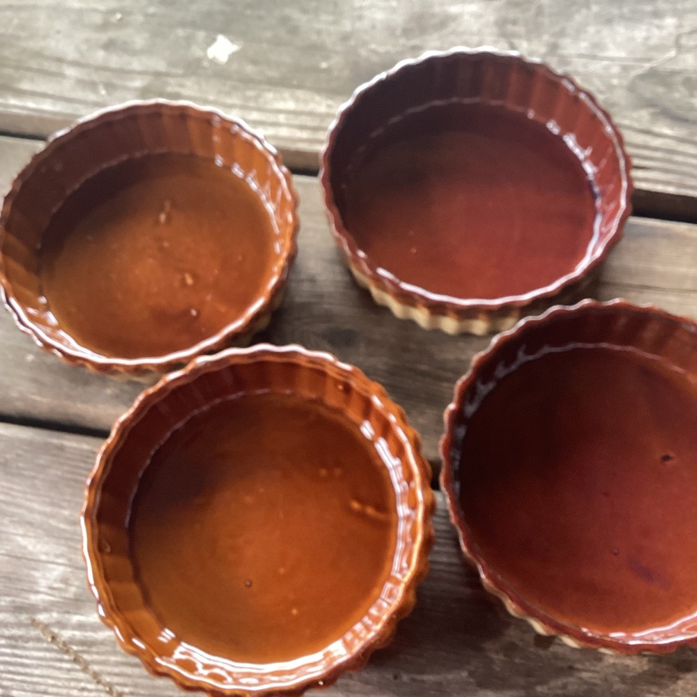 Vintage Individual Mini Pie, Tart or Quiche Dishes - set of 4 - Picture 3 of 5